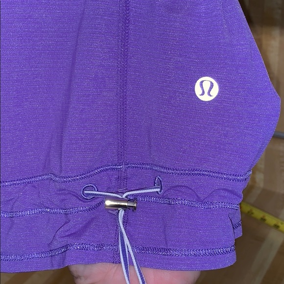 LNC light purple size 6 Lululemon top - Picture 4 of 7